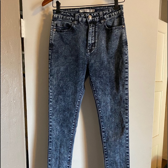 Acid Washed High Waisted Iris Jeans - Picture 4 of 5